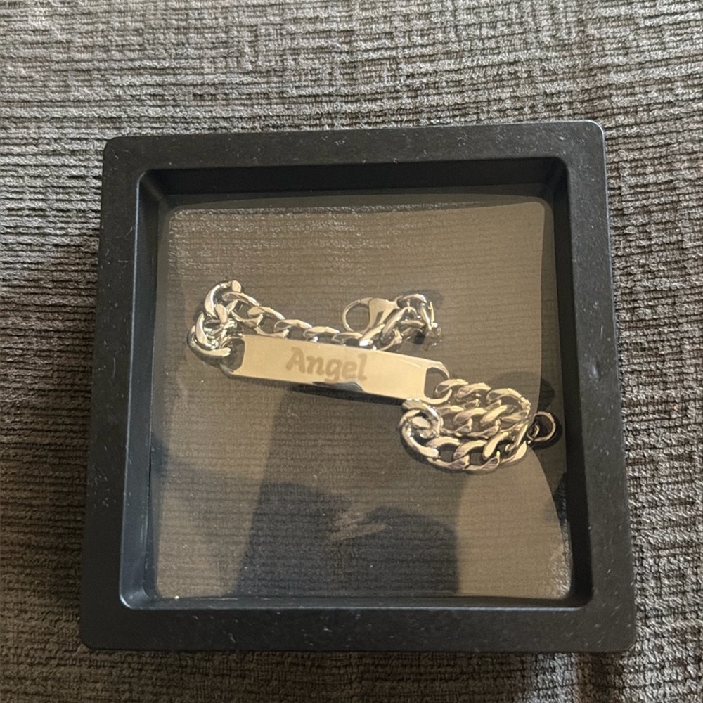 Men’s/Boys Stainless Steel Custom Nameplate Bracelet